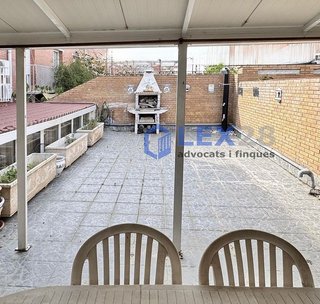 Casa adosada en venta en Montigalà -Sant Crist en Badalona