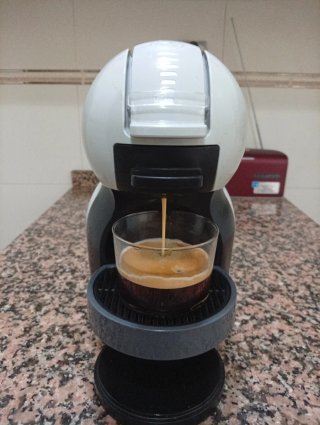 Cafetera Dolce Gusto Automática