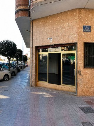 Local comercial en venta en Petrer