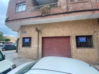 Local comercial en venta en Petrer