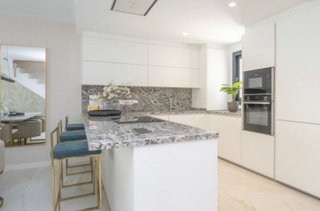 Casa pareada en alquiler en Los Naranjos - Las Brisas en Marbella