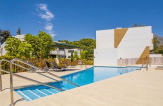 Casa pareada en alquiler en Los Naranjos - Las Brisas en Marbella