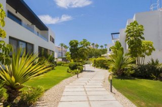 Casa pareada en alquiler en Los Naranjos - Las Brisas en Marbella