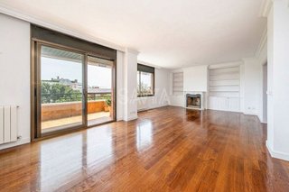 Ático en alquiler en Pedralbes en Barcelona