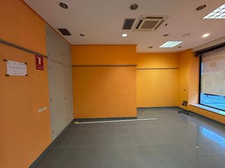 Local comercial en venta en San Juan en Pamplona
