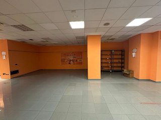 Local comercial en venta en San Juan en Pamplona