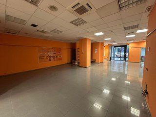 Local comercial en venta en San Juan en Pamplona