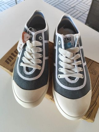 Zapatillas Mustang Lona Gris Talla 38 Nuevas