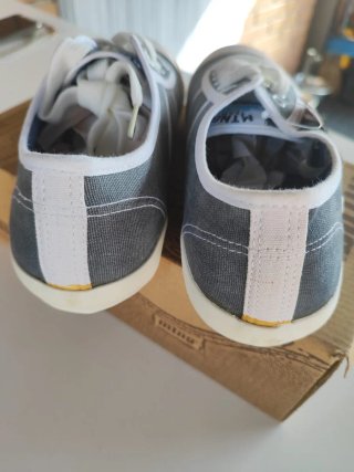 Zapatillas Mustang Lona Gris Talla 38 Nuevas