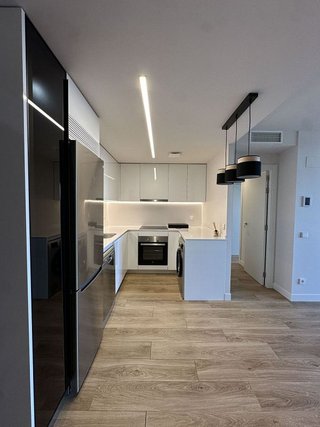 Piso en alquiler en Valdeacederas en Madrid