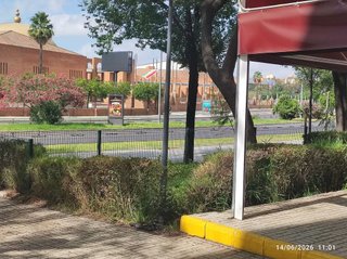 Oficina en venta en Parque Alcosa - Jardines del Edén en Sevilla