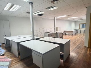Local comercial en venta en Barrio de Abando en Bilbao