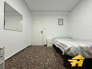 Piso en alquiler en Ciudad Jardín - Zoco en Córdoba