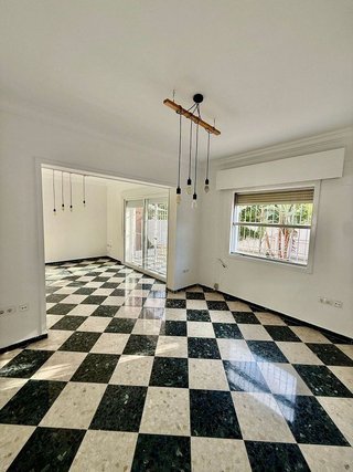 Chalet en alquiler en Sector Sur  - La Palmera - Reina Mercedes en Sevilla