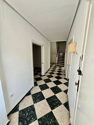 Chalet en alquiler en Sector Sur  - La Palmera - Reina Mercedes en Sevilla