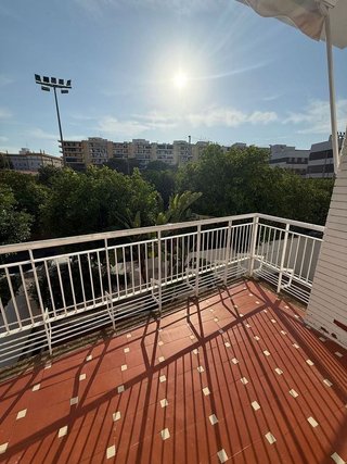 Chalet en alquiler en Sector Sur  - La Palmera - Reina Mercedes en Sevilla