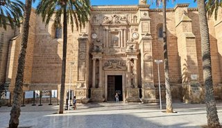 Casa adosada en venta en La Chanca - Pescadería en Almería