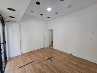 Local comercial en alquiler en Centro en Gijón