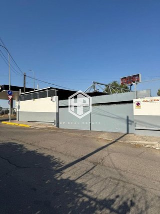 Nave industrial en alquiler en Aeropuerto en Madrid