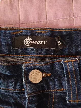 Shorts Vicinity