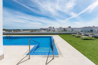 Piso en alquiler en Nueva Andalucía centro en Marbella