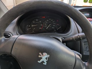 Peugeot 206 2002
