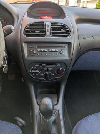 Peugeot 206 2002