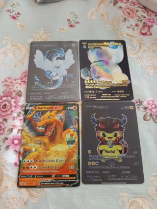 Lote 4 Cartas Pokémon V, VMAX
