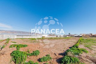 Terreno en venta en Roquetas Centro en Roquetas de Mar