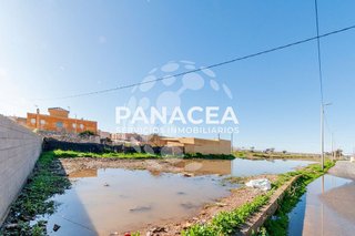 Terreno en venta en Roquetas Centro en Roquetas de Mar