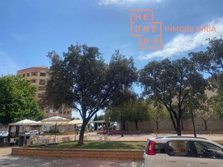 Local comercial en venta en Este en Castellón de la Plana