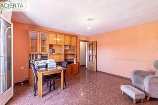 Piso en venta en Barrio de Zaidín en Granada