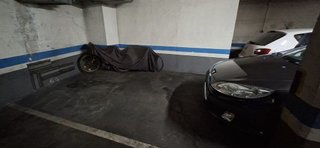 Garaje en venta en Fondo en Santa Coloma de Gramanet