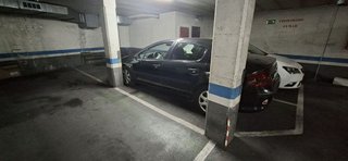 Garaje en venta en Fondo en Santa Coloma de Gramanet