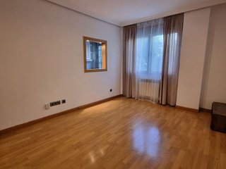 Piso en alquiler en Parque Lisboa - La Paz en Alcorcón