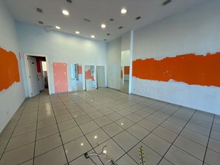 Local comercial en alquiler en José Zorrilla - Padre Claret en Segovia