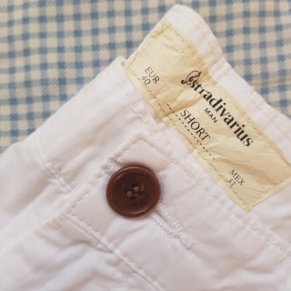 Talla 40 Pantalón corto blanco Stradivarius