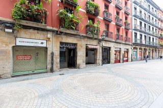 Local comercial en venta en Casco Viejo en Bilbao
