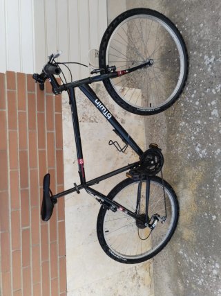 Bicicleta Rockrider B'Twin 26 x 1.95.IMPOLUTA.