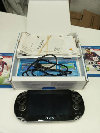 Sony PS Vita Legacy Edition FIFA 14 y 15