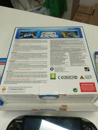 Sony PS Vita Legacy Edition FIFA 14 y 15