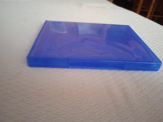 Caja azul vacía PS4