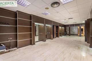 Local comercial en venta en Pajaritos - Plaza de Toros en Granada