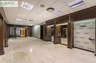 Local comercial en venta en Pajaritos - Plaza de Toros en Granada