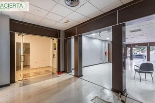 Local comercial en venta en Pajaritos - Plaza de Toros en Granada
