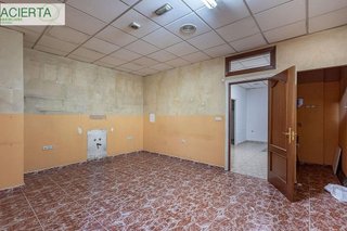 Local comercial en venta en Pajaritos - Plaza de Toros en Granada