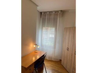 Piso en alquiler en Universidad - Los Lirios en Logroño