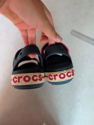 Crocs Niño Talla 36-37 (J5)