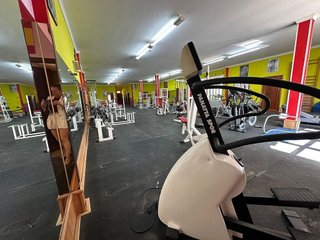 Local comercial en venta en Tomelloso