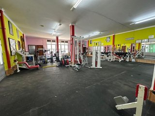 Local comercial en venta en Tomelloso